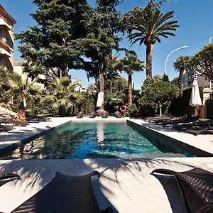 Golden Tulip De Paris Hotel Cannes
